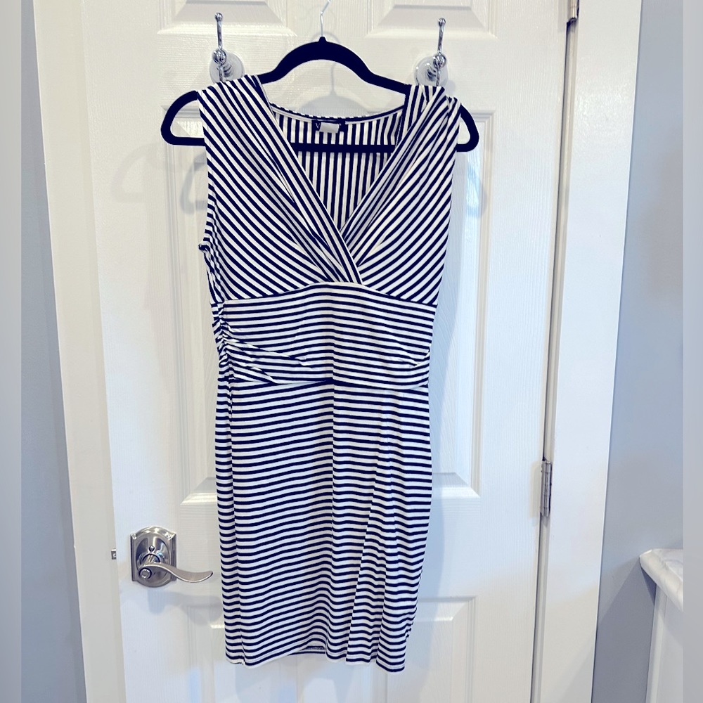 Navy Blue and White V-Neck Sleeveless Dress